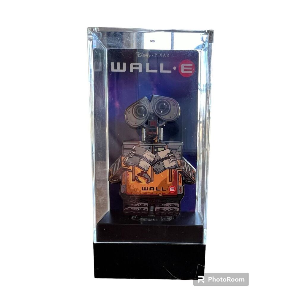 FiGPiN WALL-E Disney Pixar Enamel Pin Collectible #418